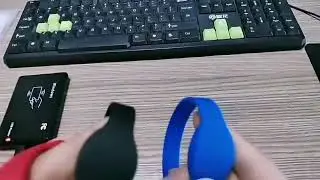 RFID Wristband Manufacturer Direct Sell Eco-Friendly Waterproof Silicone NFC Lock Wrist band