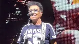 Edoardo Bennato live Brescia 18/06/2023 dotti medici e sapienti