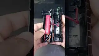 Turn Old Flashlight into USB-C Powerhouse! (Li-ion Upgrade) ⚡🔧 #Shorts