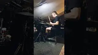Trying to be original metal style and just having fun on budget E drums #Drums #Metal #Shorts