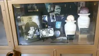 Actor Leo Gordon Actress Lynn Cartwright Graves Hollywood Forever Cemetery LA CA USA April 16, 2023
