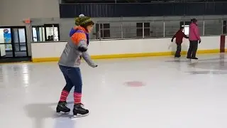 FIRST TIME ICE SKATING!!