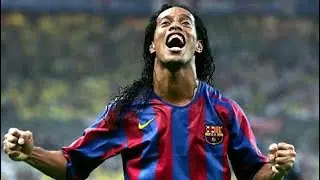 Ronaldinho: The Ultimate Footballing Showman - A Career Retrospective | Football Stories