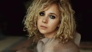 Juno Temple Wins the BAFTA EE Rising Star Award | BAFTA Film Awards 2013