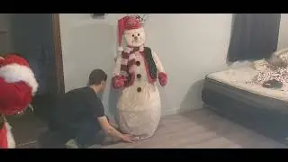 Gemmy Industries Life Size Animated Singing And Dancing Snowman