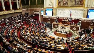 Francia, respinte le mozioni di sfiducia contro il governo Lecornu