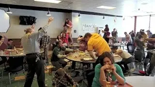 CRAZY FOOD FIGHT