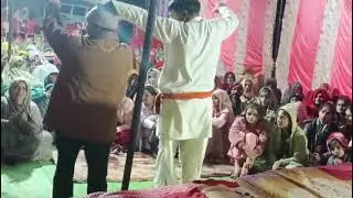 भजनों का आनंद लेते हुए जयश्री राम 🙏🙏