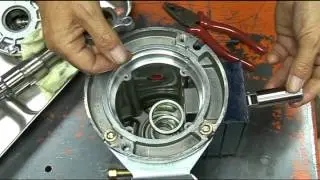 Michael Smith Engineers Ltd - Removing and Reinstalling Pistons in Hydracell G03 Series Pump