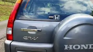 Amazing 1 owner Honda CRV 2.0I VTEC automatic Executive walk around and start up video.