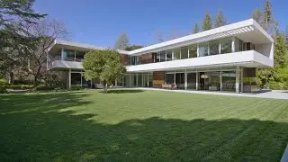 Gullixson presents Modern living in Atherton, CA
