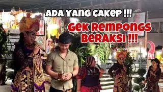 Malu !! Tapi Duet Mejanji Di Jalan