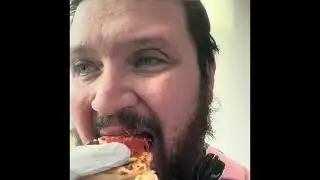Reggio&rsquo;s Chicago Style Pizza reaction (US foods)