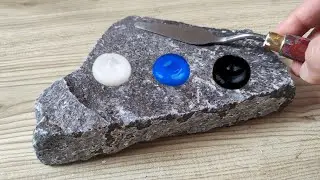 A Beautiful Love Story Painting You'll Want to Try! 😍  / Acrylic Painting on Rock 