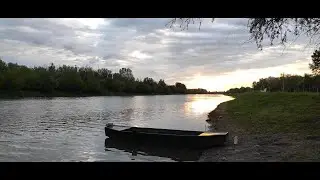 Pecanje na Begeju . Fishing on river Begej .