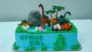 Dinosaur Themed Cake | Sheet cake decorating