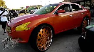 NISSAN MAXIMA ON 32 INCH DUBS!!!!