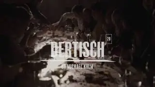 Ein Tisch wird zur B&uuml;hne