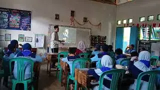 Praktik mengajar Muhammad Ilham khadafy