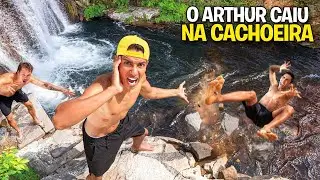 ERA PRA SER UM DIA DE CACHOEIRA... O ARTHUR CAIU *Ele se machucou ?