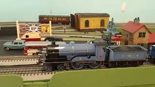 Bassett lowke  CR loco with Carette coaches