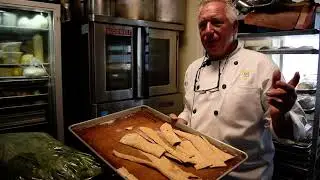 Fresh Crackers at Yellow Dog Cafe