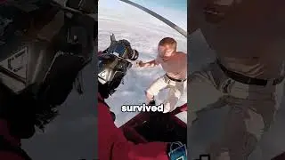 Это был его последний прыжок с парашютом.