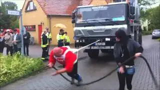 55 Tonnen Kranziehen - Strongman Carsten K&uuml;hn