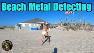 Beach Metal Detecting  SPARKLING FIND! Earring Discovery in Dry Sand with Equinox 700
