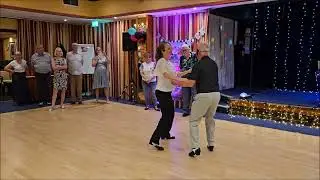 Lindy 8 Sequence Dance to Music