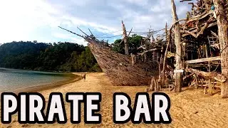 Visiting the Pirate Bar (Hippi Bar) on Koh Payam