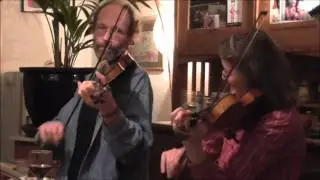 Four Fiddlers: Gånglåt från Äppelbo / Gärdeby Gånglåt