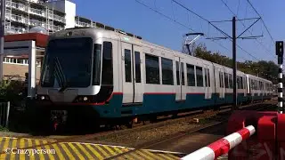 RET Metro twee wagentrein SG2/1 vertrekt bij Hesseplaats richting Schiedam Centrum