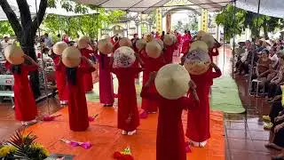Múa tình lúa duyên trăng - Đội múa thôn Tri Chỉ Phú