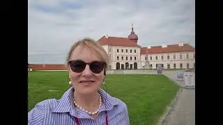 Аббатство Гёттвейг (G&ouml;ttweig Abbey) и вареники с абрикосовой начинкой .