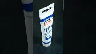 K čemu slouž&iacute; silikonov&eacute; mazivo 😌 #grease #creak #siliconfett #car #auto #liquimoly