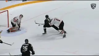 Sedlak splendid shorthanded goal