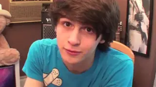 HEY (DannysStudio)