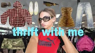 THRIFT WITH ME + TRY ON ( early 00s, messy chic, vintage activewear, 90s + more)
