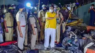 Bengaluru riots ! Bengaluru violance ! Social media ! Viral video ! Balance