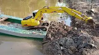 Sumitomo SH120A3 base for cube/excavator parking space.