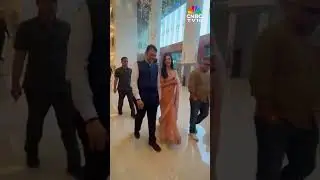 Maharashtra Chief Minister Devendra Fadnavis arrives at the Global Leadership Summit | CNBCTV18GLS