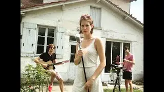 June and The Jones - L'hymne &agrave; l'amour (Edith Piaf Cover)