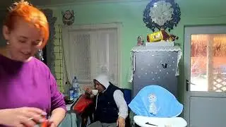 Pregătiri de sărbători în familie 
