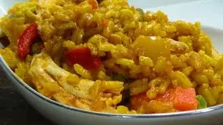 ARROZ CON POLLO (ESTILO LATINO)