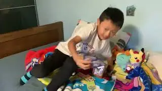 Bakhtiyar opens the fire type tin and gets a Rotom V and a pikachu hollow!