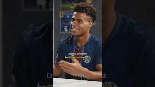 Dou&eacute; reacts to his #FC26 rating. 🎮⚽🤣