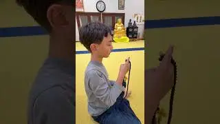 Mindfullness Kids: 108 bead vipassana. Close eyes, go inside, observe breath.