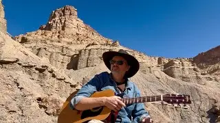 Wayfaring Stranger (traditional) Clawhammer Guitar 