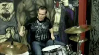 Stephen Quadros killing it at TapouT headquarters
